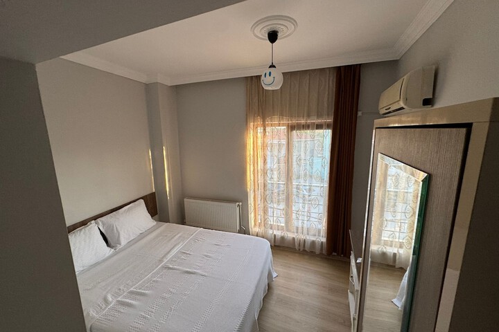 Room 7 of 30