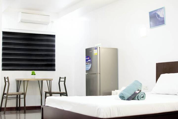 Room 6 of 36