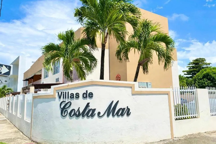 Exterior of Tropical Breeze 2 Bed 2 Bath