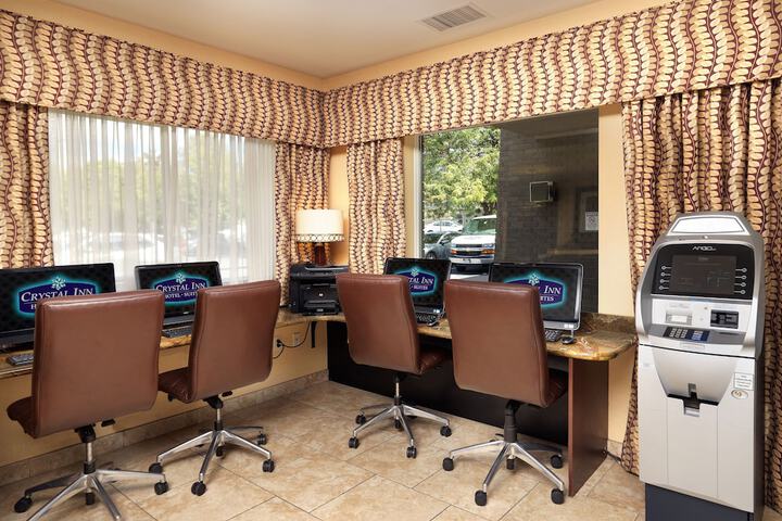 Business Center 36 of 39