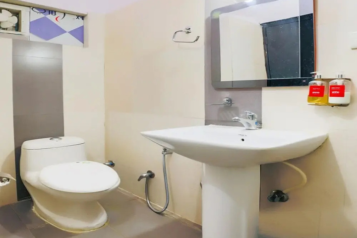 Room 8 of 14