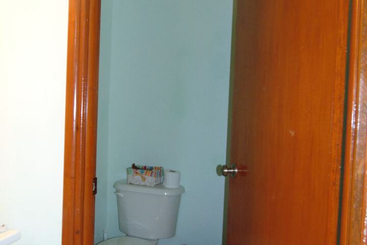 Room 114 of 193