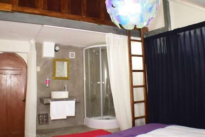 Room 26 of 28