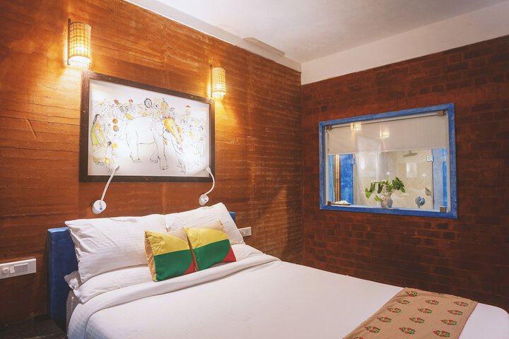 Room 37 of 73