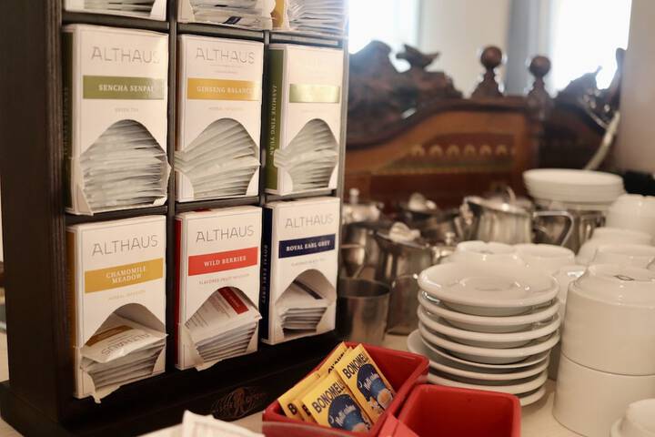 Breakfast/Coffee Service 59 of 94