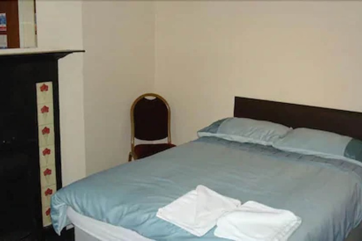 Room 8 of 29