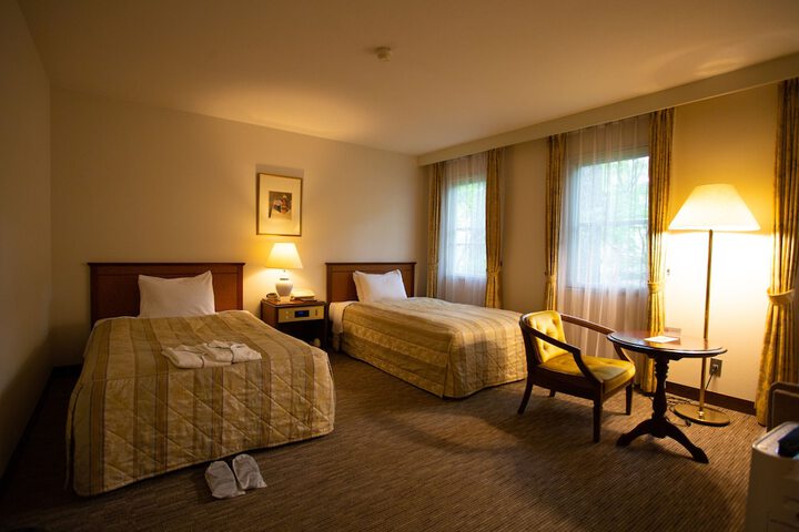 Room 25 of 69