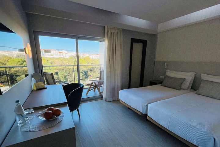 Room 13 of 86