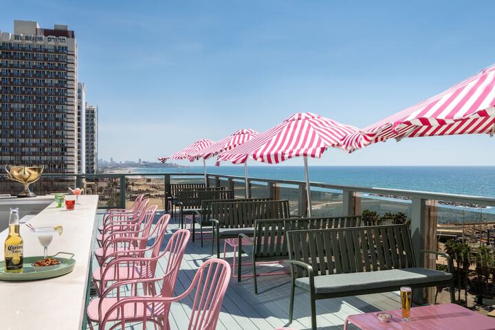 Terrace/Patio 45 of 48