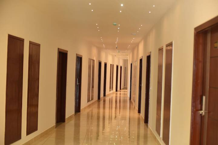 Ballroom/Hall 33 of 49