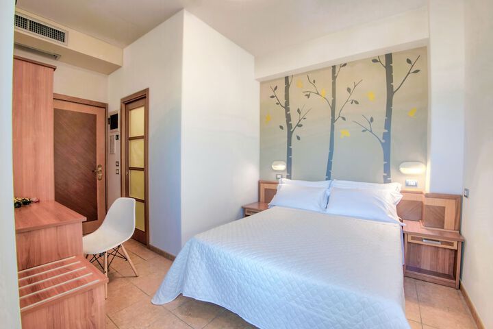 Room 4 of 111