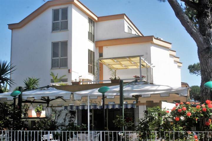 Hotel 53 of 59