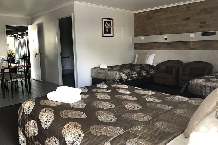 Room 9 of 74
