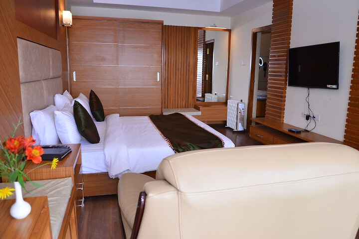 Room 30 of 68
