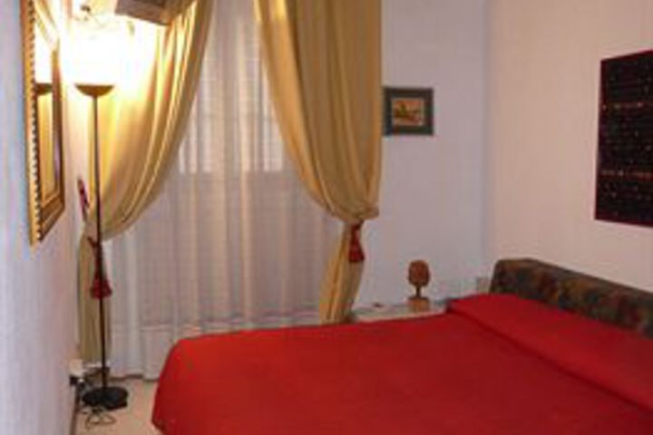 Room 28 of 60