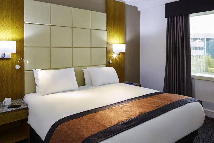 Room 2 of 47