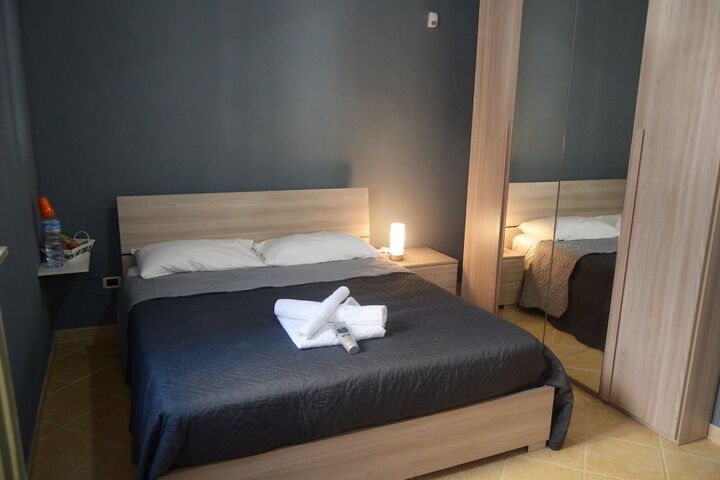 Room 14 of 20