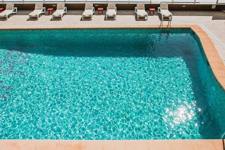 Pool 25 of 53