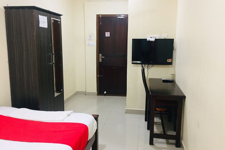 Room 5 of 30
