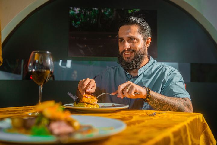 Dining 65 of 104
