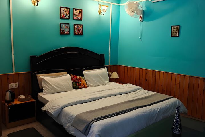 Room 3 of 14