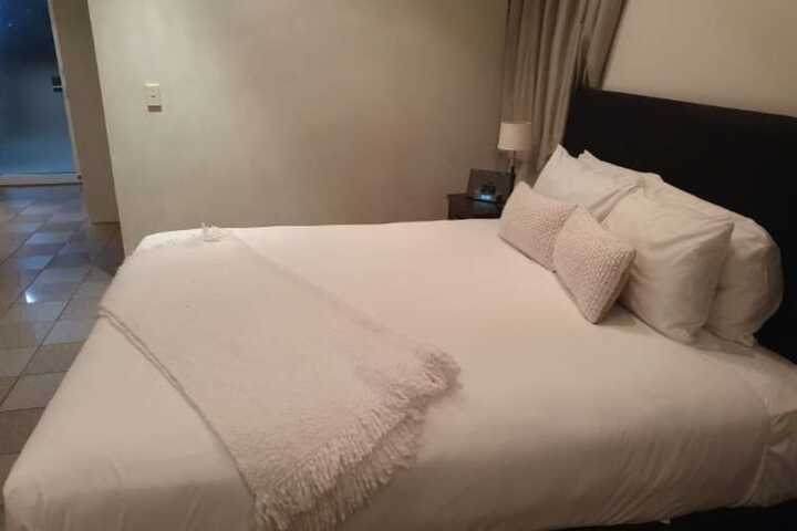 Room 13 of 61