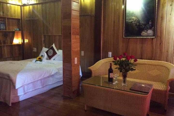 Room 7 of 40