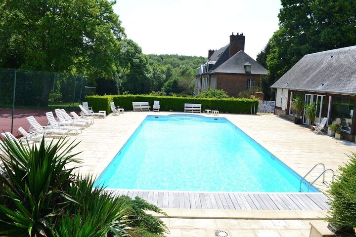 Pool 26 of 54
