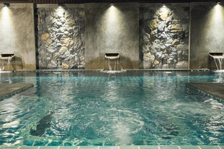 Pool 35 of 60