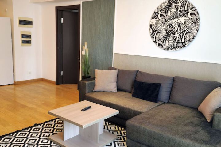 Room 25 of 206