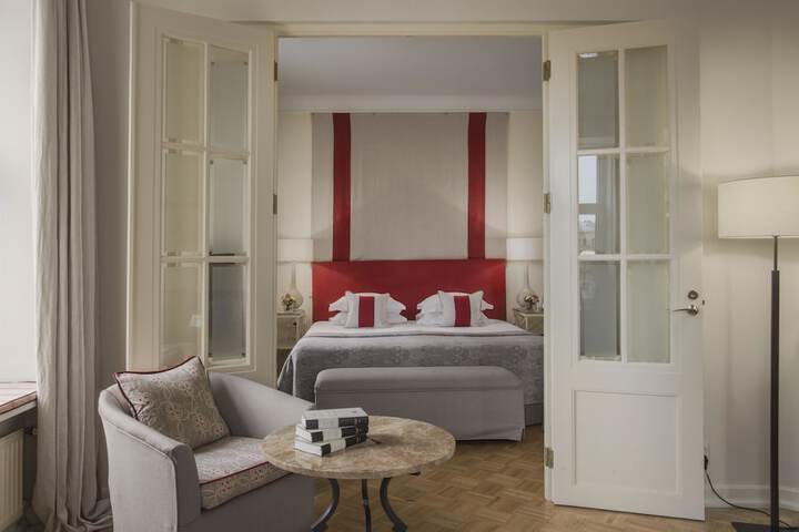 Room 21 of 61