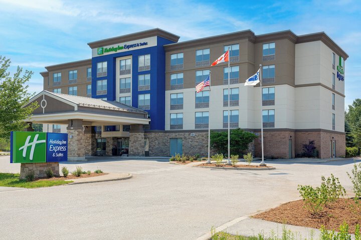 Hotel 43 of 44