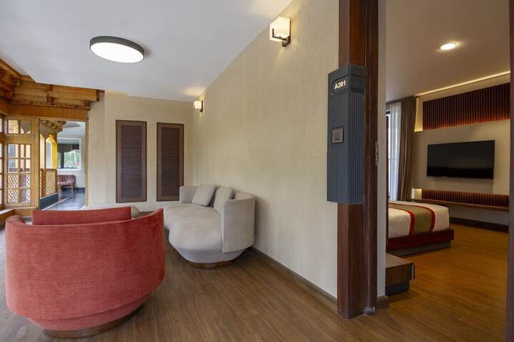 Room 11 of 23