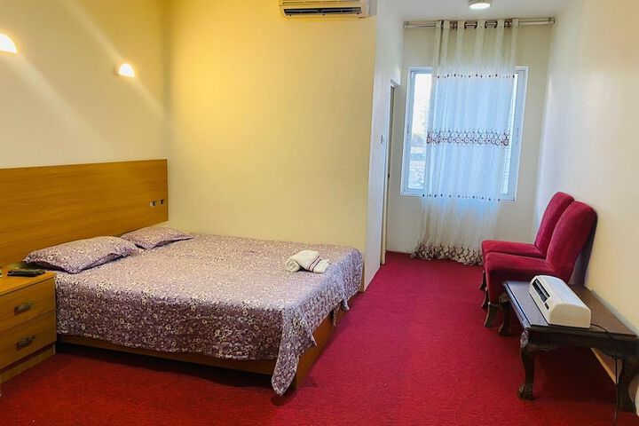 Room 2 of 21