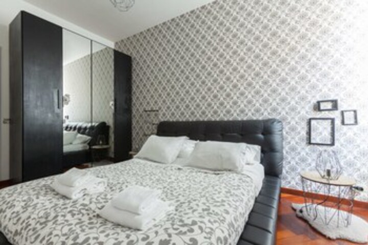 Room 7 of 26