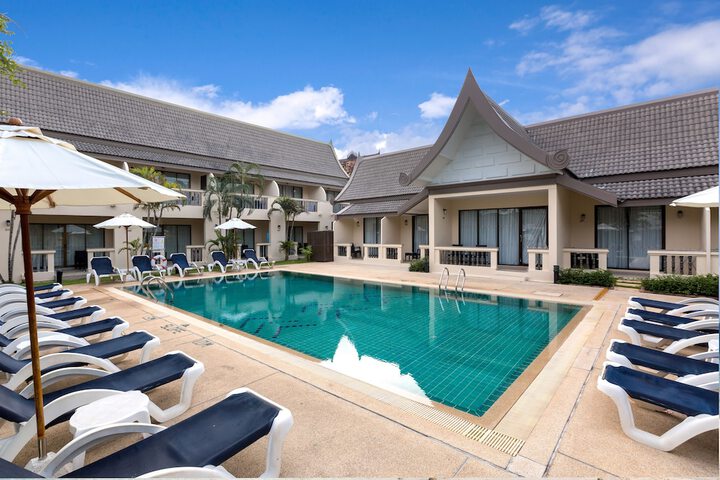 Pool 66 of 120