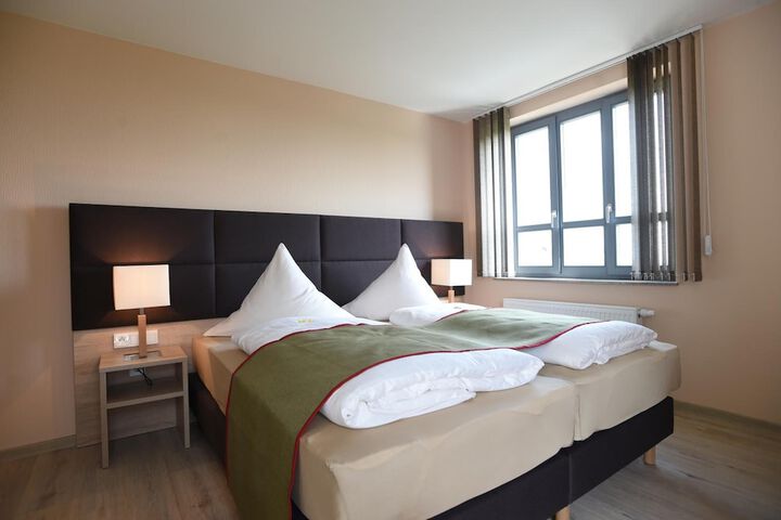 Room 14 of 50
