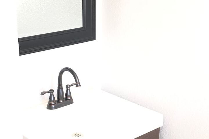 Room 9 of 44