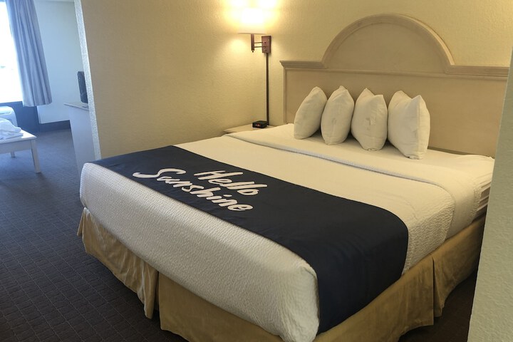 Room 14 of 41