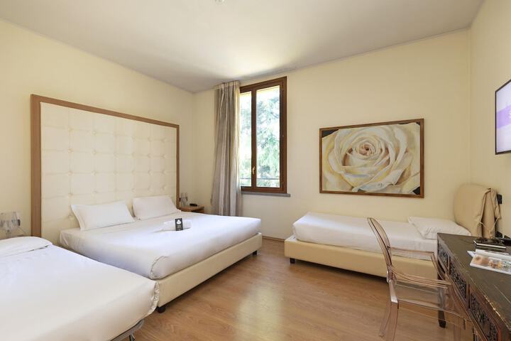 Room 25 of 64
