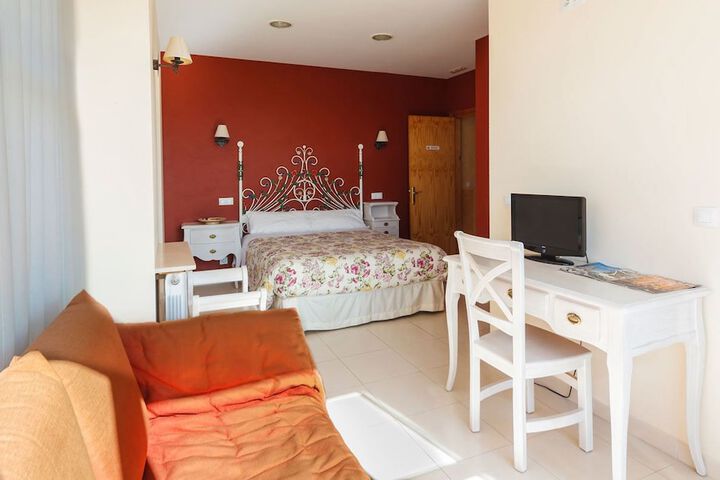 Room 3 of 36