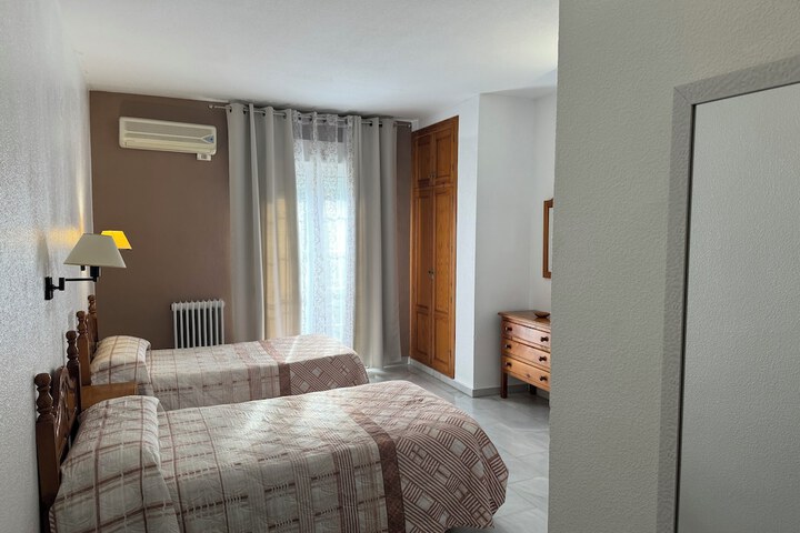 Room 21 of 127