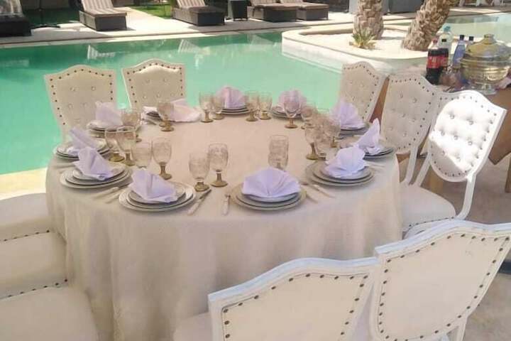 Dining 37 of 60