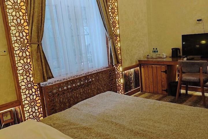 Room 30 of 140