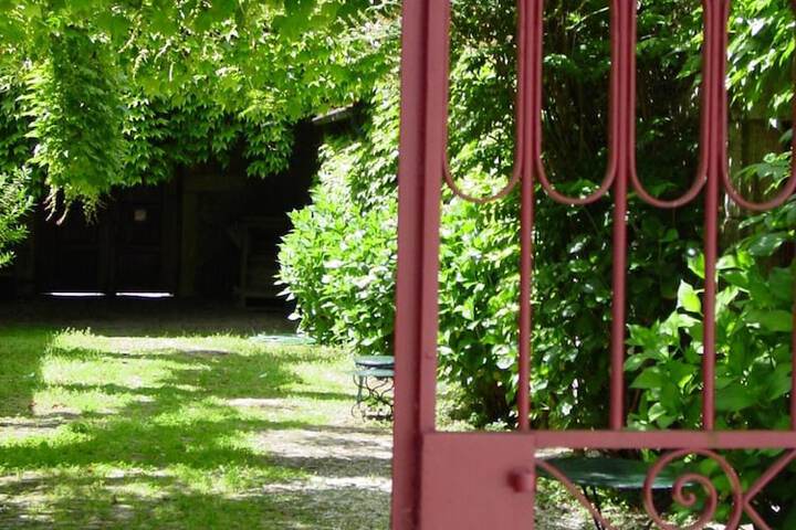 Property Grounds 29 of 38