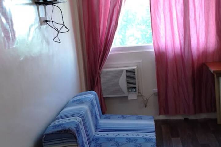 Room 17 of 28