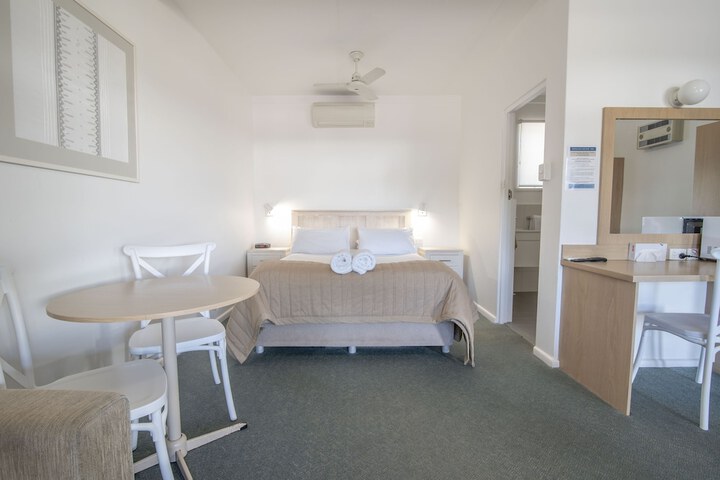 Room 6 of 21