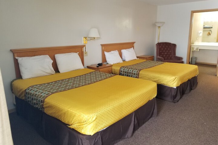 Comfort Room 2 Queen Beds (8 of 15)
