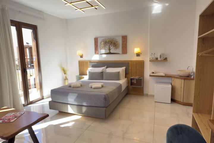 Room 60 of 132