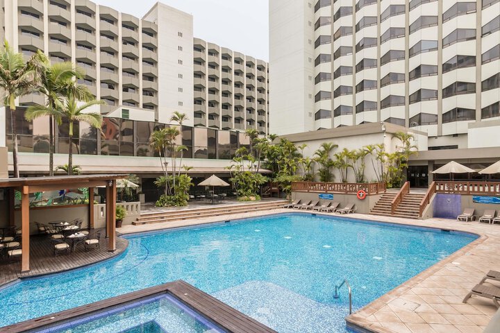 Hotel with Pool